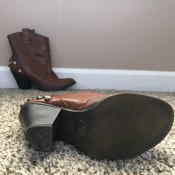 Booties - Picture 3 of 3